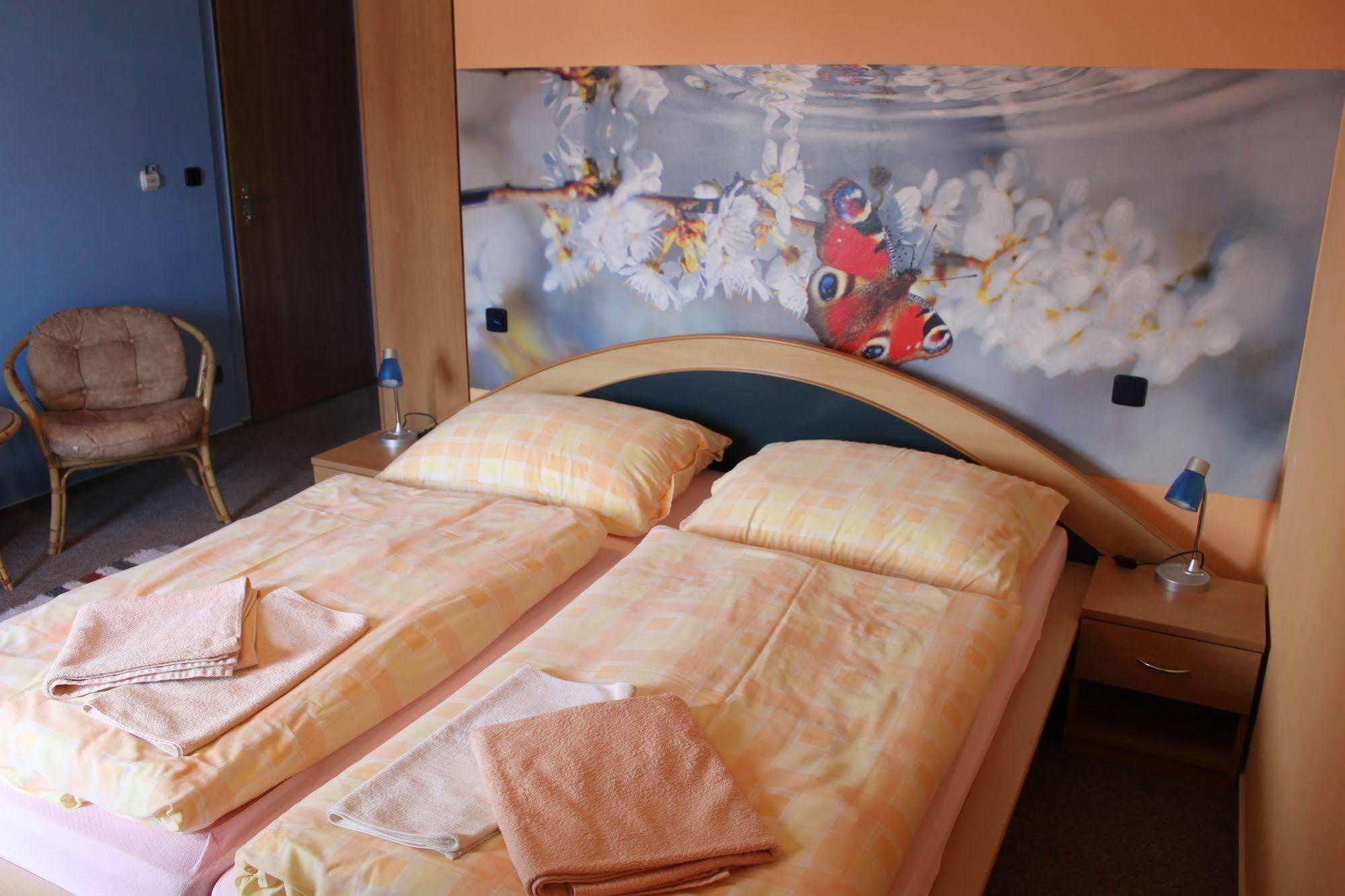 Pension Všeruby Exteriér fotografie